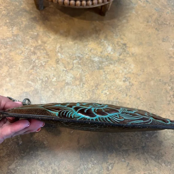 Patricia Nash Floral Tooled Leather Wristlet - Picture 11 of 13